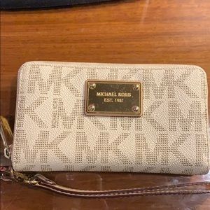 Michael Kors wallet clutch